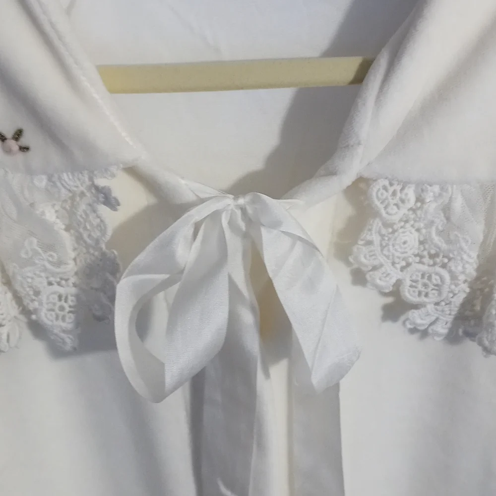 Hopeless Romantic blouse size large - Picture 4 of 11